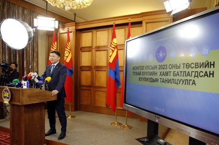 Монгол Улсын 2023 оны төсвийн тухай болон хамт батлагдсан хуулиудын талаар мэдээлэл хийлээ
