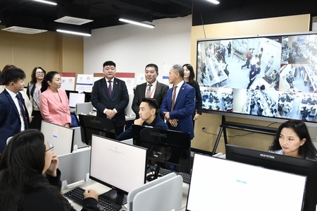 Төрийн албаны хуулийг шинэчилсний үр дүн эхнээсээ гарч, төрийн албаны шалгалтыг бүрэн цахимжуулсанд иргэд талархаж байгаа гэв