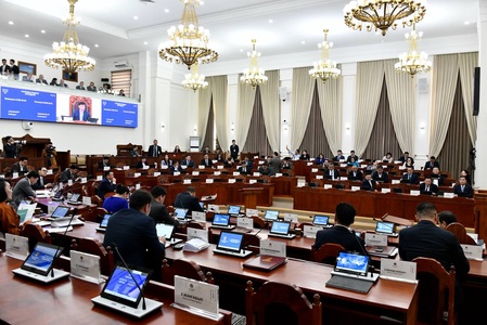 ОХУ-ын Засгийн газартай байгуулсан Хэлэлцээр, Протоколыг соёрхон батлах тухай болон төсвийн хүрээний мэдэгдэл, төсвийн төсөөллийн тухай хуулийн төслүүдийг хэлэлцлээ