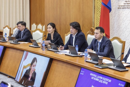 Инновац, цахим бодлогын хөгжлийн дэд хороо "Нийслэлийн цахим шилжилтийн төслүүд"-ийн талаарх мэдээллийг сонслоо