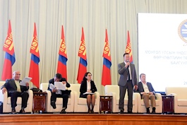 Монгол Улсын Үндсэн хуульд оруулах нэмэлт, өөрчлөлтийн төслийг олон нийтэд сурталчлан таниулах ажлын бэлтгэл хангах сургалт зохион байгуулав