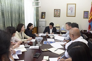 Монгол Улсын Үндсэн хуульд оруулах нэмэлт, өөрчлөлтийн төслийн эхийг баригч ажлын дэд хэсгийнхэнд үүрэг, чиглэл өглөө