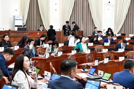 Боловсролын санхүүжилт, хөрөнгө оруулалтыг нэмэгдүүлэх, хүүхэд бүрд суралцах тэгш боломжийг бүрдүүлэх ажлын  талаарх мэдээллийг сонсов