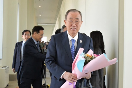 Ban Ki-moon, 8th Secretary General of the United Nations arrives in Mongolia