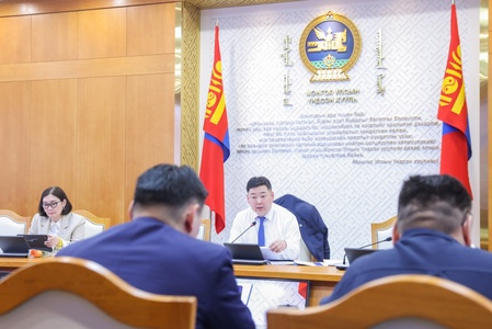 Ажлын хэсэг ахмад настны нийгмийн асуудлын талаар хуралдав