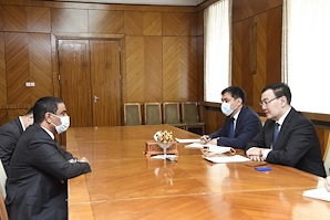 Mr. B.Battumur, Chair of a Standing Committee met with Mr. Muhammad Al-Mutairi, Ambassador of Kuwait to Mongolia