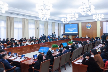 Парламентын мэтгэлцээний Улсын аварга шалгаруулах XV тэмцээнийг “Чөлөөлье” уриан дор зохион байгуулж байна