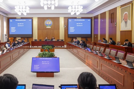 ХЗБХ: Гэр бүлийн тухай болон Гэр бүлийн хэрэг шүүхэд хянан шийдвэрлэх тухай хуулийн төслүүдийг хэлэлцэхийг дэмжлээ