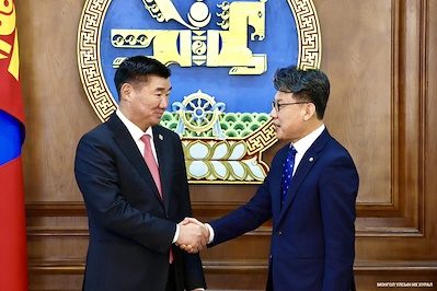 Chairman of the State Great Hural S. Byambatsogt received delegation led by Jin Sung-joon, Chair of the Defense Committee of the National Assembly of the Republic of Korea