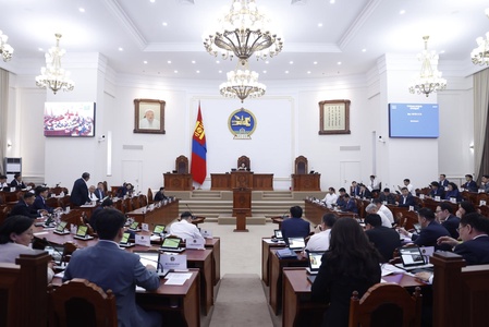 Монгол Улсын 2025 оны төсвийн тодотголын төслүүдийг дөрөв дэх хэлэлцүүлэгт бэлтгүүлэхээр шилжүүллээ