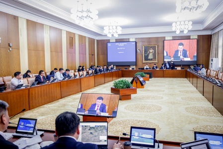 “Эрчим хүч-4 төсөл” болон “Төвийн бүсийн цахилгаан дамжуулах, түгээх сүлжээний үр ашгийг дээшлүүлэх төслийн III үе шат”-ны зээлийн болон төслийн хэлэлцээрийг зөвшилцөхийг дэмжив