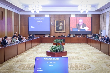 БОХХААБХ:Хууль, тогтоолоор үүрэг, чиглэл болгосон Улсын Их Хурлын шийдвэрийн биелэлтийн тайлан болон Байнгын хорооны тогтоолын төслийг  хэлэлцэв