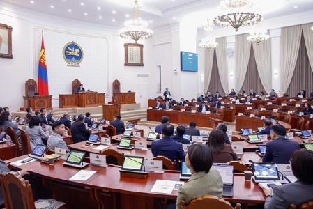 Түгээмэл тархацтай ашигт малтмалын тухай хуульд нэмэлт, өөрчлөлт оруулах тухай хуулийн төслийг хэлэлцэхийг дэмжлээ