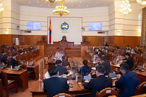 Монгол Улсын засаг захиргаа, нутаг дэвсгэрийн нэгж, түүний удирдлагын тухай хуульд өөрчлөлт оруулах тухай, Кибер аюулгүй байдлын тухай хуулийн төслийн анхны хэлэлцүүлгийг хийв