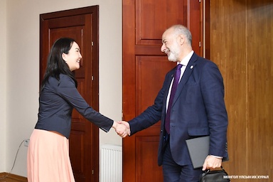 The Chair and Members of the Mongolia–United Kingdom Parliamentary Group in the State Great Hural (Parliament) received representatives from the Parliament of the United Kingdom