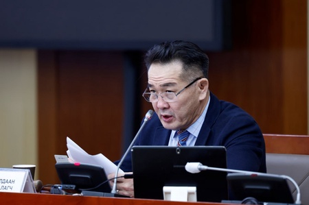 ЭЗБХ: Монгол Улсын 2024 оны төсвийн тухай хуулийн төсөлтэй хамт өргөн мэдүүлсэн хууль, тогтоолын төслүүдийн анхны хэлэлцүүлгийг хийлээ