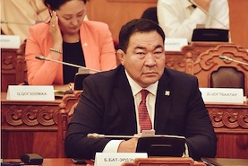 Улсын Их Хурлын гишүүн Б.Бат-Эрдэнээс "Бэлчээрийн талхагдал, цөлжилт, ой, хээрийн түймэртэй тэмцэх чиглэлээр Засгийн газраас хэрэгжүүлж буй ажлын талаар" Монгол Улсын Ерөнхий сайдад тавьсан асуулга