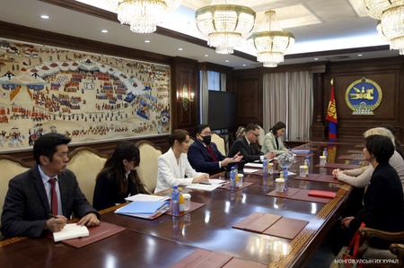 Chairman G.Zandanshatar receives a delegation led by Meg Munn, former member of the UK Parliament 