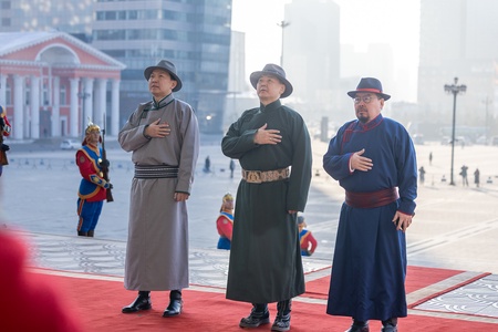 Их Эзэн Чингис хааны хөшөөнд хүндэтгэл үзүүлж, “Монгол бахархлын өдөр”-ийн ёслолд оролцлоо