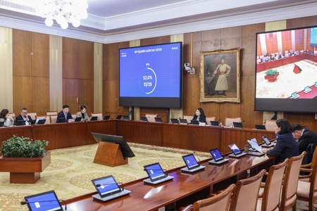 ӨБХ: Монгол Улсыг хөгжүүлэх таван жилийн үндсэн чиглэл батлах тухай Улсын Их Хурлын тогтоолын төслийн анхны хэлэлцүүлгийг явуулав