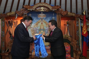 Монгол Улсын Ерөнхийлөгч Ц.Элбэгдорж УИХ-ын дарга М.Энхболдыг  хүлээн авч амжилт хүсэв
