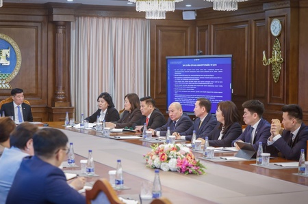 УИХ-ын дарга С.Бямбацогт: Ард түмний хүсэж буй шударга ёсыг тогтооход хууль тогтоох, шүүх эрх мэдлийн хамтын ажиллагаа чухал 