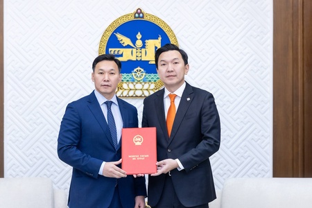 Сургуулийн орчны эрүүл мэнд, аюулгүй байдлын тухай хуулийн төслийг өргөн мэдүүллээ