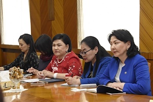 УИХ-ын эмэгтэй гишүүд Бутаны Хаант Улсын төлөөлөгчидтэй уулзлаа 
