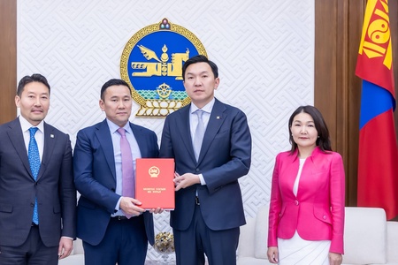 Худалдаа, аж үйлдвэрийн танхимын тухай хуулийн шинэчилсэн найруулгын төслийг өргөн мэдүүлэв