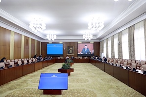 Төрийн байгуулалтын байнгын хороо Монгол Улсын Үндсэн хуульд оруулах өөрчлөлтийн төслийн нэг дэх хэлэлцүүлгийг явууллаа