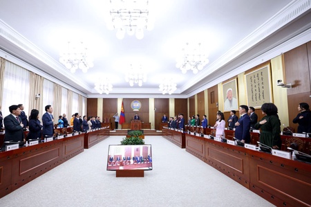 Монгол Улсын Их Хурлын 2024 оны хаврын ээлжит чуулган эхэллээ