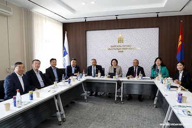 Members of the Standing Committee visited the Ministry of Environment and Climate Change to review the objectives of the ongoing legal reforms