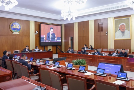 Төсвийн байнгын хороо Монгол Улсын 2026 оны төсвийн тухай хуулийн төслүүдийн хоёр дахь хэлэлцүүлгийг хийлээ