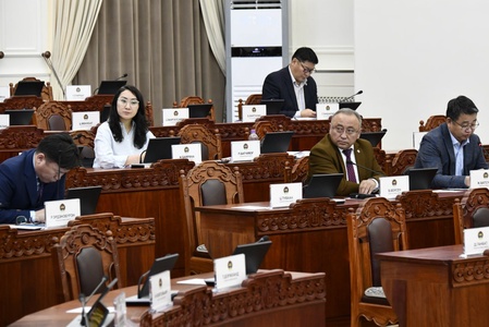 Төсвийн хүрээний мэдэгдэл, төсвийн төсөөллийн тухай хуульд өөрчлөлт оруулах тухай хуулийн төслийн  эцсийн хэлэлцүүлгийг хийв