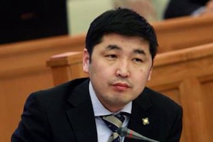 Улсын Их Хурлын гишүүн О.Баасанхүү Монгол Улсын Ерөнхий сайд У.Хүрэлсүхэд хандан Эрдэнэтийн 51 хувийг барьцаалсан асуудлаар Лондонгийн Арбитрын шүүхийн шийдвэр гарсан эсэх болон шүүхийн шийдвэртэй холбоотой нөхцөл байдлын талаар тавьсан асуулга 