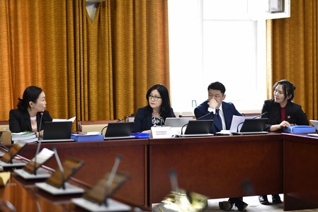 Төрийн албаны зөвлөлийн гишүүнд нэр дэвшүүлэх төрийн албан хаагчийн төлөөллийг сонгон шалгаруулах комисс хянан шийдвэрлэх ажлаа эхлүүллээ