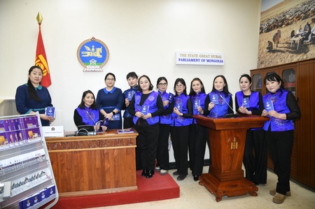 Улсын Их Хурлын үйл ажиллагаа, Төрийн ордонтой нэгдүгээр сард танилцсан иргэдийн 68 хувь нь орон нутгаас иржээ