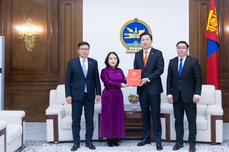 Санхүүгийн хоршооны тухай хуулийн шинэчилсэн найруулгын төслийг өргөн мэдүүлэв