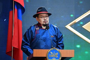 Монгол Улсын Их Хурлын дарга Г.Занданшатар цагаан сарын мэндчилгээ дэвшүүллээ