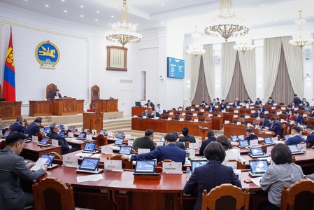 Төрийн байгуулалтын байнгын хорооны даргаар Б.Жавхланг, Хүний хөгжил, нийгмийн бодлогын байнгын хорооны даргаар П.Ганзоригийг сонголоо