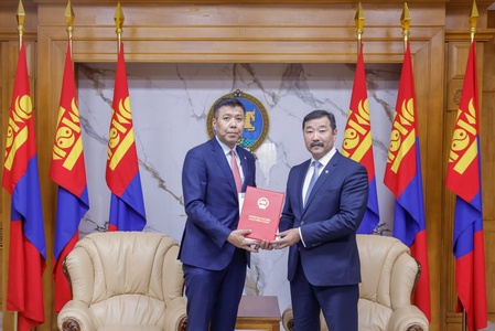 Гэр бүлийн тухай хуулийн шинэчилсэн найруулгын төслийг өргөн мэдүүллээ