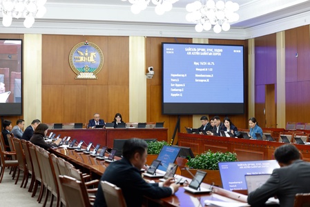 БОХХААБХ: Байгаль орчинд нөлөөлөх байдлын үнэлгээний тухай хуульд нэмэлт, өөрчлөлт оруулах тухай хуулийн төслийг хэлэлцэж,  цаг үеийн асуудлаар мэдээлэл сонслоо