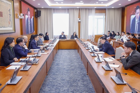 ХШТХ: Оюу толгойн асуудлаарх тусгай шалгалт, нээлттэй сонсголын мөрөөр авч хэрэгжүүлэх арга хэмжээний тухай УИХ-ын тогтоолын төслийг хэлэлцлээ