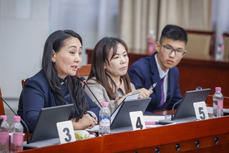 Видео: Гэр бүлийн тухай хууль /Шинэчилсэн найруулга/-ийн төсөл болон хамт өргөн мэдүүлсэн хуулийн төслүүдийг олон нийтээр хэлэлцүүллээ