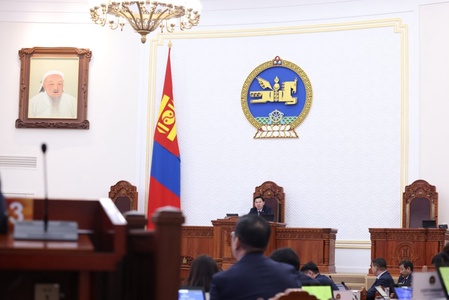 Үндсэн хуулийн цэцийн гишүүнийг үүрэгт ажлаас нь чөлөөллөө