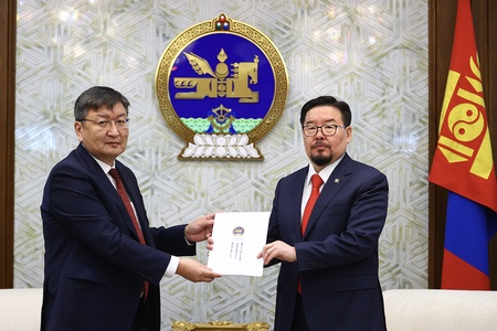 Монгол Улсын Ерөнхий прокурорын орлогчийн албан тушаалд томилох асуудлыг зөвшилцөх тухай албан бичгийг хүргүүлэв