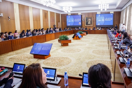 “Монгол Улсын хүн ам зүйн бодлого, асуудал шийдэл” сэдвээр хэлэлцүүлэг өрнүүлэв