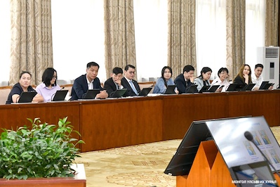 A discussion was held on regulating the use of electric bikes (Sur-Ron) and electric scooters