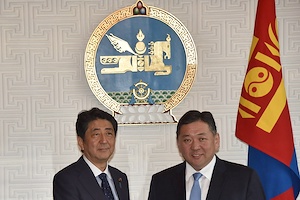 Prime Minister of Japan, Sh.Abe pays a courtesy call on Chairman of the Parliament of Mongolia, M.Enkhbold