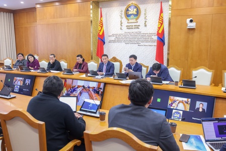 Зөвшөөрлийн тухай хуульд нэмэлт, өөрчлөлт оруулах тухай хуулийн төслийг хэлэлцүүлэгт бэлтгэх үүрэг бүхий ажлын хэсэг хуралдав